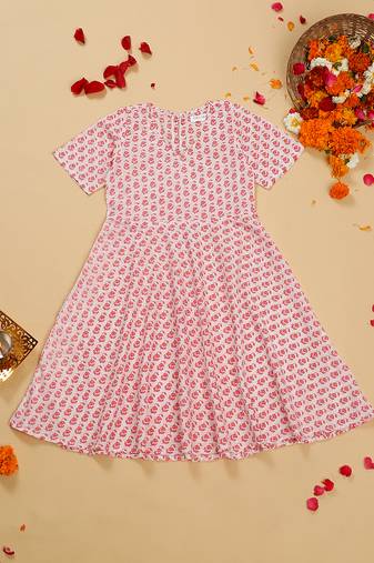 Saka designs girls cotton printed v-neck knee-length half sleeves a-line kurta - pink