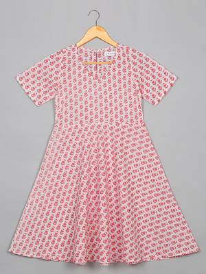 Saka designs girls cotton printed v-neck knee-length half sleeves a-line kurta - pink 2