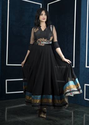 Nikhaa embroidered black georgette anarkali kurta & pants set 4