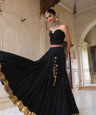 Masha Lehenga Set in Black with Zardosi Handwork 5