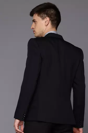 black single-breasted slim fit solid blazer