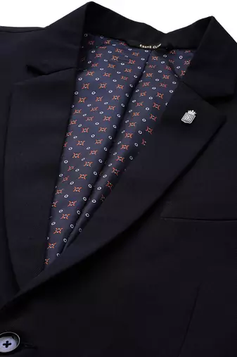 navy blue single-breasted slim fit solid blazer