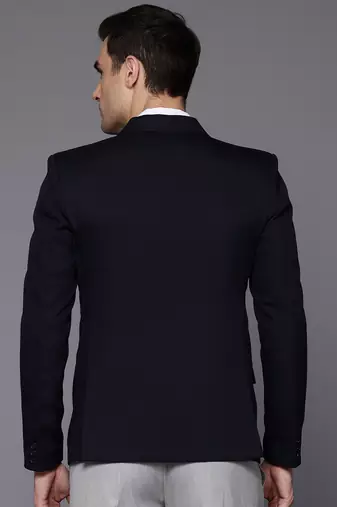 navy blue single-breasted slim fit solid blazer