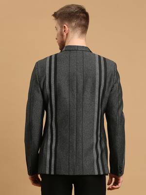 Men's knitted single-breasted slim-fit charcoal grey blazer with stripe jacquard 4