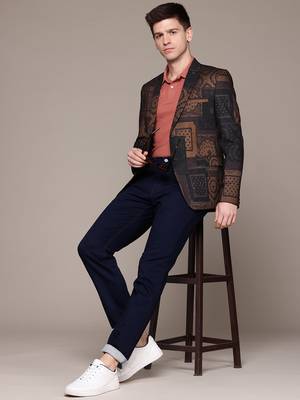 knitted single-breasted slim-fit tan abstract print blazer 5