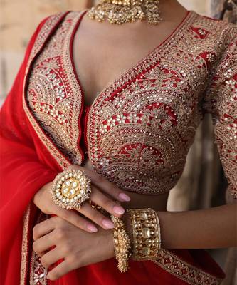 Laal Surakh Saree in Red Organza with Marodi Handwork 5