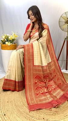 White Paithani Silk Saree With Rich Contrast Weaving Pallu And Border & Blouse 4