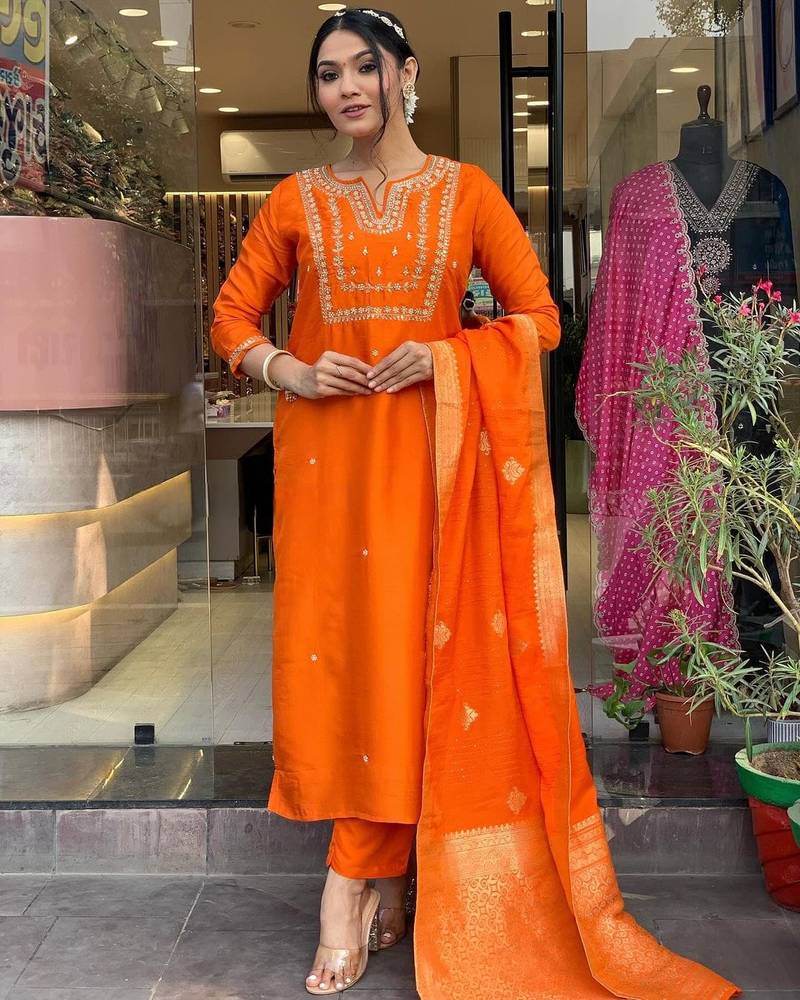 Embroidered Viscose Chanderi Fabric Straight Kurta, Pant and Dupatta Set