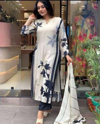 Women's Floral Printed Muslin Fabric Straight Kurta, Pant and Dupatta Set 1