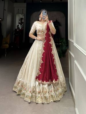 Women's Lehenga Choli Set For Wedding  1