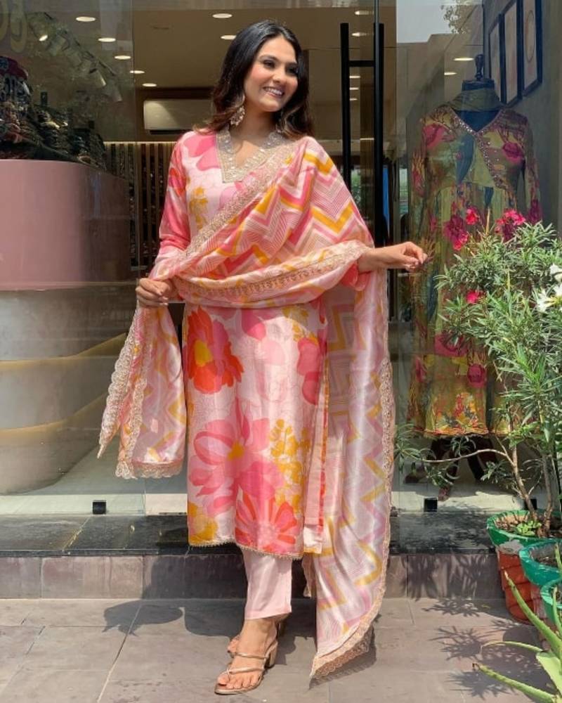 Printed Viscose Muslin Fabric Straight Kurta, Pant and Dupatta Set