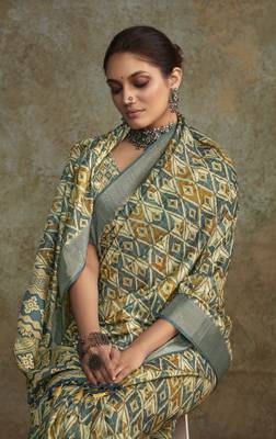 Light green soft handloom silk blend with zari weaving saree with blouse 1