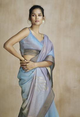 Dark grey fancy fabric with digital print saree with blouse 3