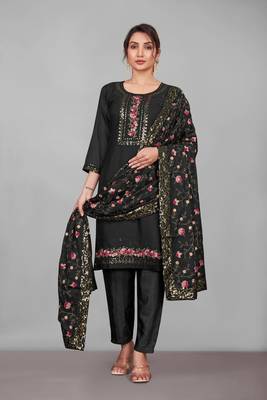 Black georgette embroidered kurta set dupatta 3