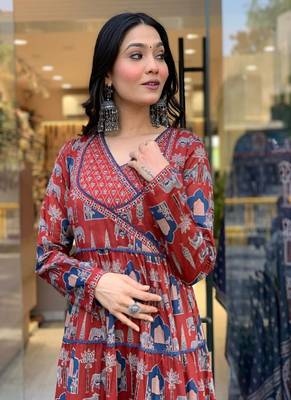 Angrakha cotton work sequence katha embroidered kurta pant and dupatta 3