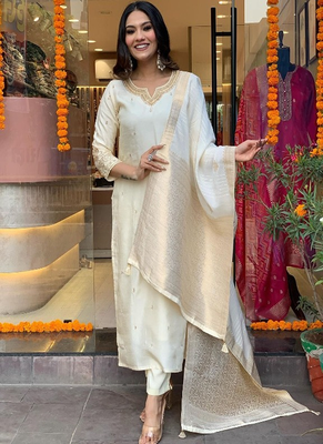 White cotton silk kurti with pant and dupatta for women 3