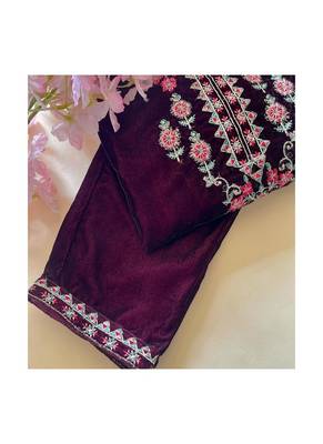 Maroon velvet kurti with pant and dupatta for women 5