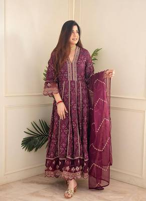 Bandhani printed and embroidered worked rayon kurti with pant and net dupatta 1