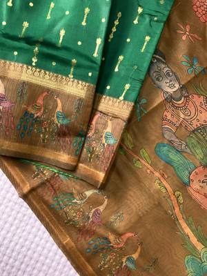 Green Chanderi Silk Sarees With Weaves Pattern & Digital Prints, Contrast Pallu & Border Printed With Contrast Blouse 6