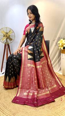 Black Foux Kanchipuram Sarees With A Temple Weaving Border With Contrast Blouse 4