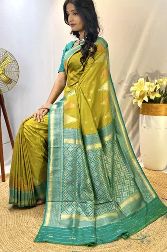 Pista Foux Kanchipuram Sarees With A Temple Weaving Border With Contrast Blouse