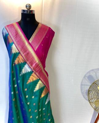 Rama Foux Kanchipuram Sarees With A Temple Weaving Border With Contrast Blouse 4