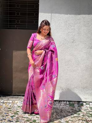 Lavender soft banarasi silk saree zari weawing meenakari design with unstitched blouse 3