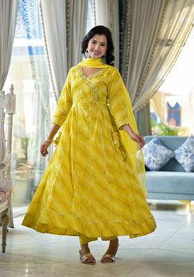 green leheriya printed gotta patti pure cotton anarkali kurta & pyjamas with dupatta 3