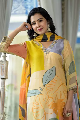grey printed embroidered beads and stones straight muslin  kurta with pyjamas & dupatta