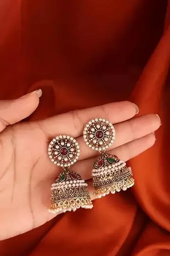 Exquisite kundan jhumka earrings with pearl accents