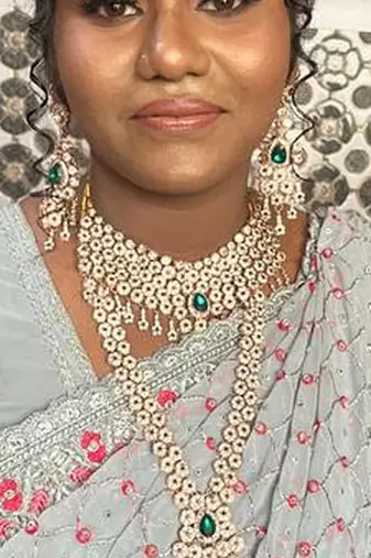 Emerald green bridal jewelry set - premium ad choker set with nath, earrings & hand chain - wedding collection