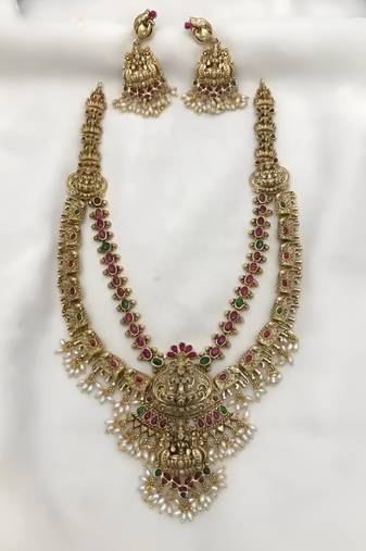 Exquisite gold-plated bridal necklace and earrings set with ruby and emerald accents