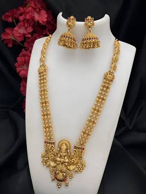 Magnificent gold-plated lakshmi pendant Necklace :: set 1