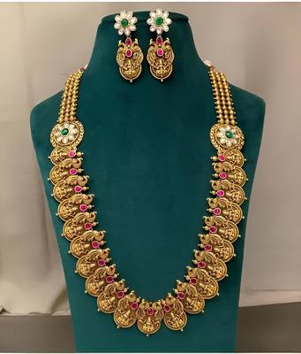 Opulent gold and gemstone necklace set 1
