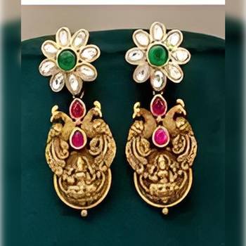Opulent gold and gemstone necklace set 2