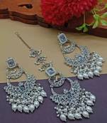 Elegant bridal earring set - sparkling crystal & pearl design