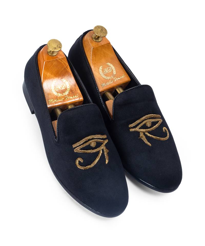 Handcrafted zardozi embroidery velvet slipons with padded leather