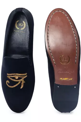 Handcrafted zardozi embroidery velvet slipons with padded leather