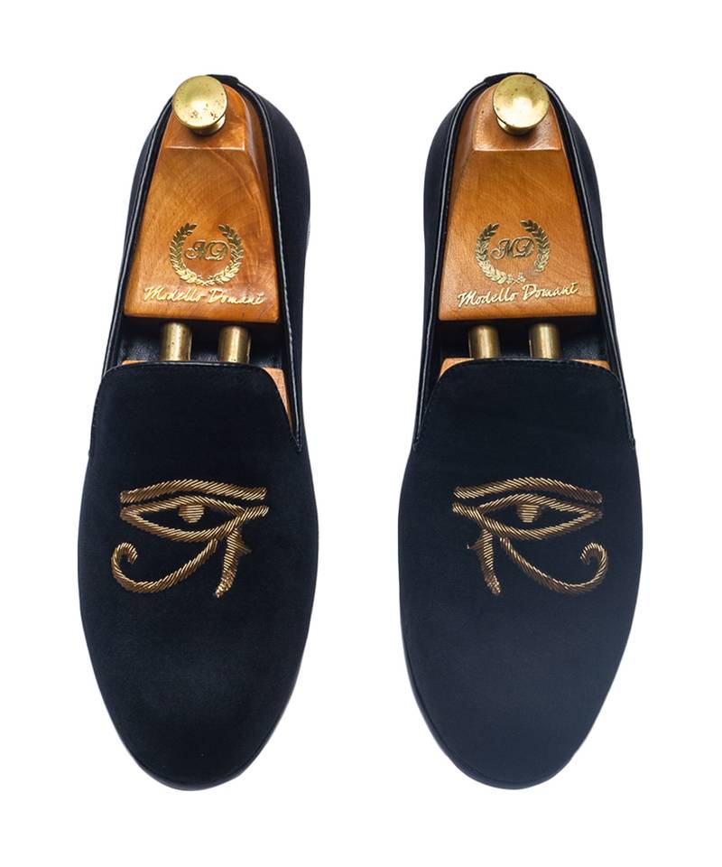 Handcrafted zardozi embroidery velvet slipons with padded leather