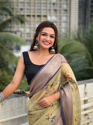 Mehendi green tissue crush silk floral printed saree with zari woven border 4