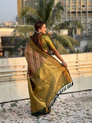 Navy blue original dharmavaram leheriya silk zari woven saree 2