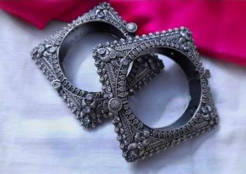 Stone bangle kada, hand bangle, silver oxidised broad kada, antique cuff bracelet, indian jewelery, temple jewelry 3