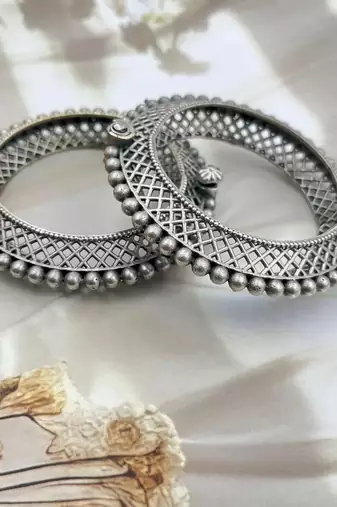 Openable handcrafted silver antique kada bangle set of 6 premium quality