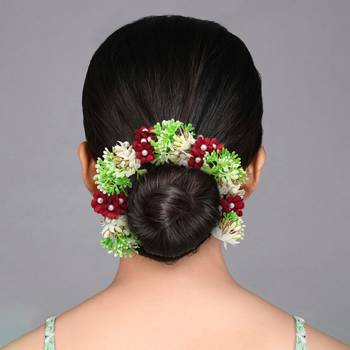 Maroon color flower gajra for women hair pin 1