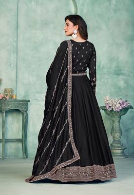 Embroidered art silk blend salwar kameez in black 3