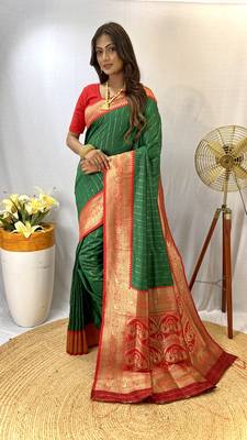 Bottle green Kanchipuram Style Paithani Silk Saree And Rich Pallu Saree With Blouse For Women 1