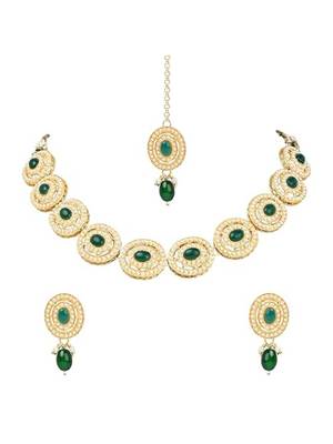 Traditional handcrafted pearl necklace jewellery set with earrings & maang tikka set for women 2