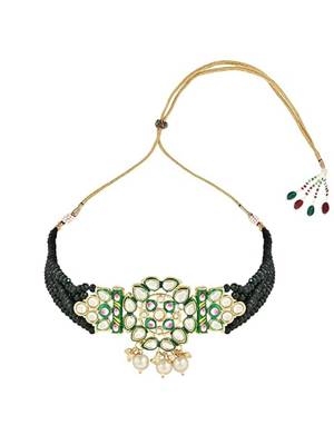 Gold plated traditional pearl kundan studded meenakari choker necklace with earring set for women 3