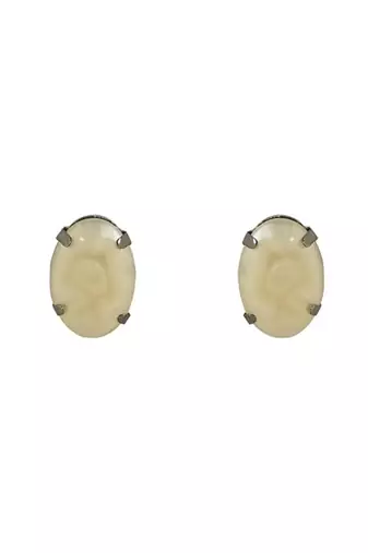 Glamorous fashionable eye-catching cream beaded choker and earrings set for women
