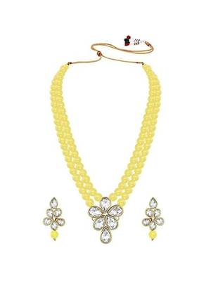 gold plated traditional kundan & pearl studded necklace jewellery set for women  3